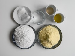 Безглютеновое тесто для пиццы - шаг 1