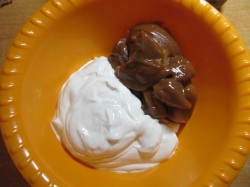 Бисквитный торт с киви и бананом - шаг 15