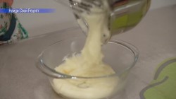 Бисквитный торт с ягодой и заварным кремом - шаг 16