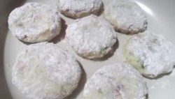 Биточки с ветчиной и сыром - шаг 4 Биточки с ветчиной и сыром - шаг 4