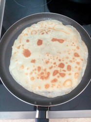 Блины на соевых сливках - шаг 4 Блины на соевых сливках - шаг 4