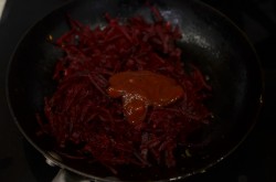 Русский борщ со свеклой - шаг 10 Русский борщ со свеклой - шаг 10