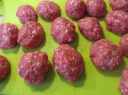 Борщ Сибирский с фрикадельками и томатной пастой - шаг 9 Борщ Сибирский с фрикадельками и томатной пастой - шаг 9