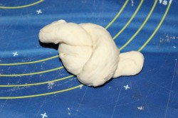 Борщ со свекольной ботвой и чесночными булочками - шаг 14 Борщ со свекольной ботвой и чесночными булочками - шаг 14