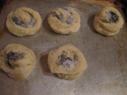 Дрожжевые булочки маковые - шаг 17