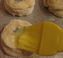 Дрожжевые булочки маковые - шаг 19