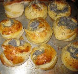 Дрожжевые булочки маковые - шаг 20