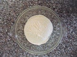 Булочки с орехами из дрожжевого теста - шаг 4 Булочки с орехами из дрожжевого теста - шаг 4