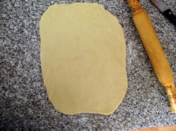 Булочки с орехами из дрожжевого теста - шаг 9 Булочки с орехами из дрожжевого теста - шаг 9