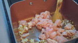 Буррито с куриным филе, фасолью и помидорами - шаг 3