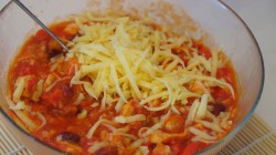 Буррито с куриным филе, фасолью и помидорами - шаг 8