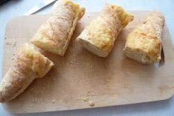 Бутерброд на багете с авокадо и красной рыбой праздничный - шаг 6