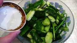 Быстрые маринованные огурцы в пакете - шаг 6 Быстрые маринованные огурцы в пакете - шаг 6