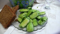 Быстрые маринованные огурцы в пакете - шаг 10 Быстрые маринованные огурцы в пакете - шаг 10