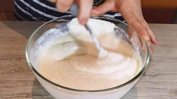 Быстрый пирог на манке без грамма муки - шаг 1 Быстрый пирог на манке без грамма муки - шаг 1