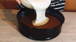 Быстрый пирог на манке без грамма муки - шаг 5 Быстрый пирог на манке без грамма муки - шаг 5