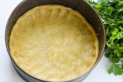 Быстрый пирог с рыбными консервами - шаг 7