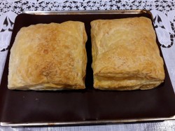 Быстрый слоеный торт с творожным сыром - шаг 1