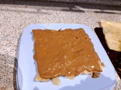 Быстрый слоеный торт с творожным сыром - шаг 5