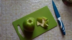 Чай с имбирем, лимоном и яблоками - шаг 4 Чай с имбирем, лимоном и яблоками - шаг 4