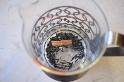 Чай с яблоками и корицей - шаг 3 Чай с яблоками и корицей - шаг 3