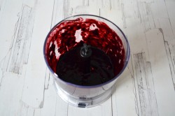 Черничное мороженое на сметане - шаг 2 Черничное мороженое на сметане - шаг 2