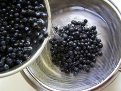 Черника в собственном соку на зиму без сахара - шаг 5
