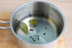 Маринованный чеснок зубчиками на зиму классический - шаг 6 Маринованный чеснок зубчиками на зиму классический - шаг 6