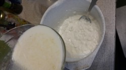 Десерт молочный с кокосовой стружкой - шаг 3