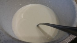 Десерт молочный с кокосовой стружкой - шаг 4