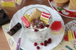 Творожный десерт без выпечки и без желатина с печеньем - шаг 7