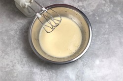 Диетическая шарлотка ПП с яблоками и творогом без сахара - шаг 3 Диетическая шарлотка ПП с яблоками и творогом без сахара - шаг 3