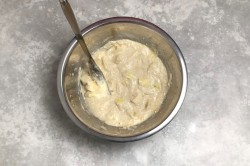 Диетическая шарлотка ПП с яблоками и творогом без сахара - шаг 8 Диетическая шарлотка ПП с яблоками и творогом без сахара - шаг 8