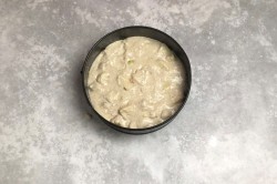 Диетическая шарлотка ПП с яблоками и творогом без сахара - шаг 9 Диетическая шарлотка ПП с яблоками и творогом без сахара - шаг 9