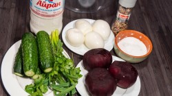 Обычный холодный свекольник на кефире - шаг 1 Обычный холодный свекольник на кефире - шаг 1