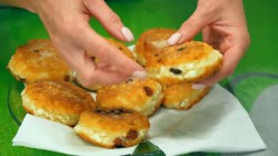 Ванильные сырники из творога с изюмом и манкой - шаг 16 Ванильные сырники из творога с изюмом и манкой - шаг 16