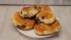 Ванильные сырники из творога с изюмом и манкой - шаг 17 Ванильные сырники из творога с изюмом и манкой - шаг 17