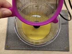 ДОМАШНИЙ МАЙОНЕЗ НА ПЕРЕПЕЛИНЫХ ЯЙЦАХ - шаг 7