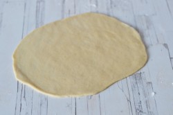 Домашние хачапури с сыром на кефире - шаг 12 Домашние хачапури с сыром на кефире - шаг 12