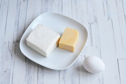 Домашние хачапури с сыром на кефире - шаг 7 Домашние хачапури с сыром на кефире - шаг 7