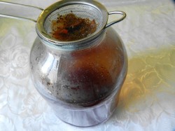 Домашняя бражка из варенья - шаг 3