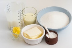 Домашняя сливочная помадка конфеты - шаг 1