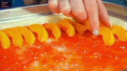 Дрожжевой пирог с абрикосами и джемом на кефире - шаг 18 Дрожжевой пирог с абрикосами и джемом на кефире - шаг 18