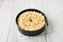 Дрожжевой пирог с мясом и картошкой - шаг 25 Дрожжевой пирог с мясом и картошкой - шаг 25