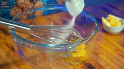 Дрожжевые пирожки на кефире с абрикосами - шаг 7 Дрожжевые пирожки на кефире с абрикосами - шаг 7