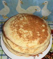 Дрожжевые блины на маргарине и молоке - шаг 10