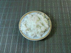 Ежики из мясного фарша на сковороде с подливой - шаг 2