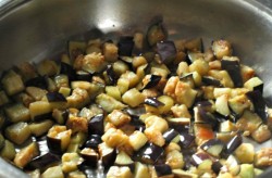 Фалафель из перловки с баклажанами - шаг 2