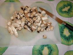 Кальмары фаршированные овощами, сыром и шампиньонами - шаг 5