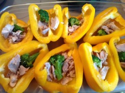 Фаршированный перец половинками в духовке - шаг 3